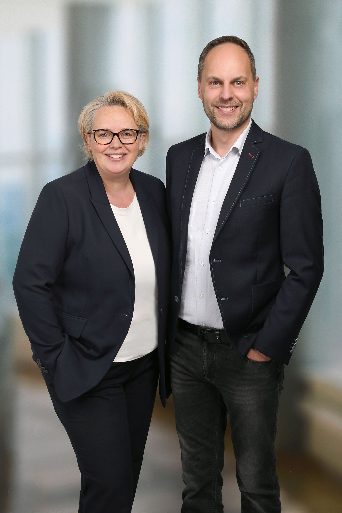 Paar vertraut auf Immobilienmakler